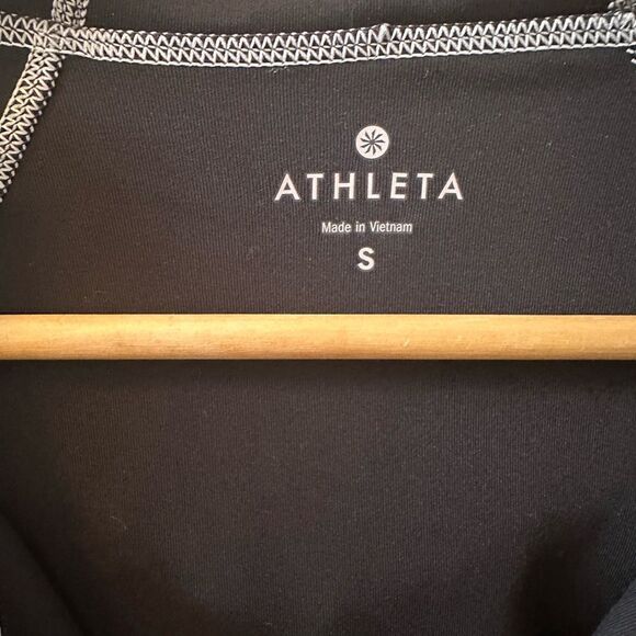 Athleta Workout Pullover 1/4 Zip - Picture 4 of 7